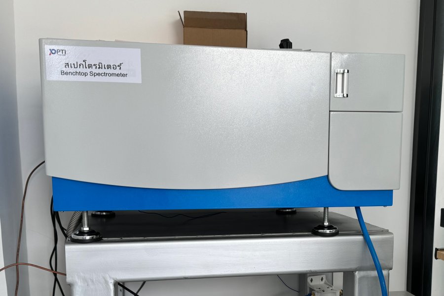 Benchtop Spectrometer